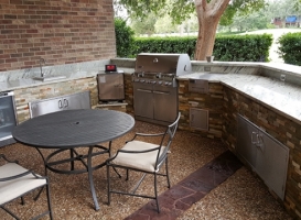 Outdoor Kitchen