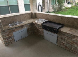 Outdoor Kitchen