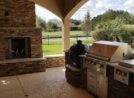 Outdoor Kitchen