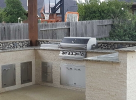 Outdoor Kitchen